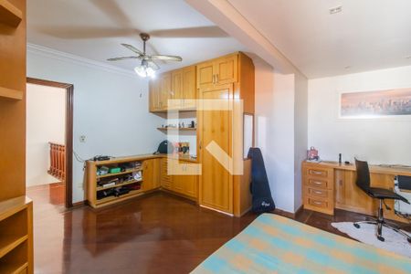 Casa à venda com 400m², 4 quartos e 4 vagas Casa à venda com 400m², 4 quartos e 4 vagasQuarto 2