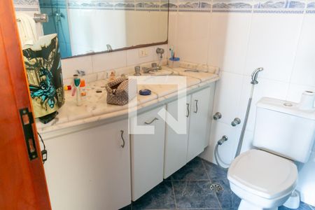 Casa à venda com 400m², 4 quartos e 5 vagasBanheiro 2