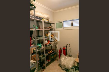 Casa à venda com 400m², 4 quartos e 5 vagasQuarto Armazenamento