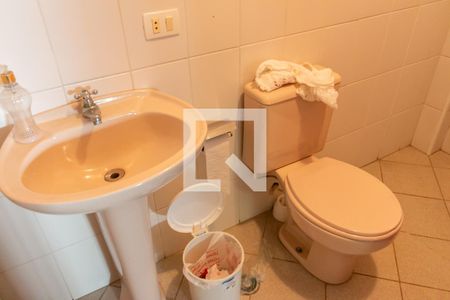 Casa à venda com 400m², 4 quartos e 5 vagasBanheiro do Quarto 5