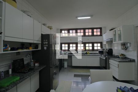 Casa à venda com 360m², 4 quartos e 6 vagasCozinha