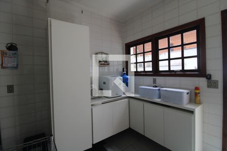 Casa à venda com 360m², 4 quartos e 6 vagasLavanderia