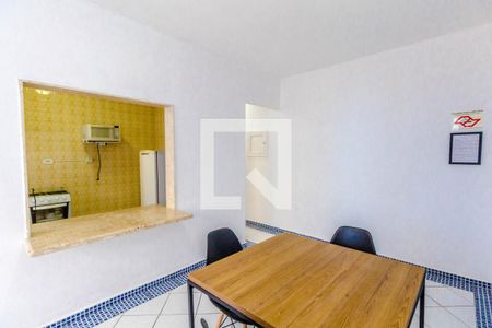 Sala de apartamento para alugar com 1 quarto, 56m² em Nova Mirim, Praia Grande