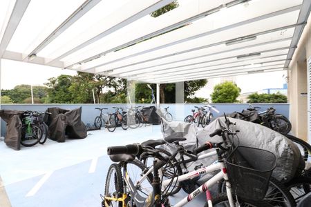 Apartamento à venda com 43m², 2 quartos e sem vagaÁrea comum