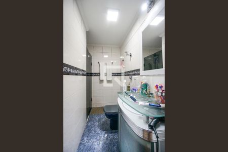 Apartamento à venda com 116m², 2 quartos e 2 vagas Apartamento à venda com 116m², 2 quartos e 2 vagasBanheiro social