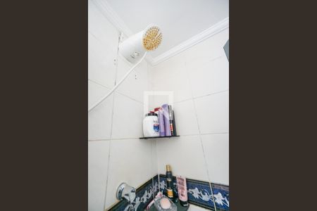 Apartamento à venda com 116m², 2 quartos e 2 vagas Apartamento à venda com 116m², 2 quartos e 2 vagasChuveiro