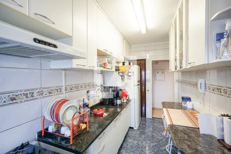 Apartamento à venda com 116m², 2 quartos e 2 vagas Apartamento à venda com 116m², 2 quartos e 2 vagasCozinha