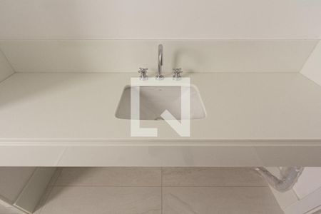 Apartamento à venda com 374m², 5 quartos e 5 vagasBanheiro 2 da Suíte 4