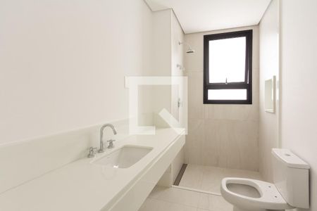 Apartamento à venda com 374m², 5 quartos e 5 vagasBanheiro da Suíte 3