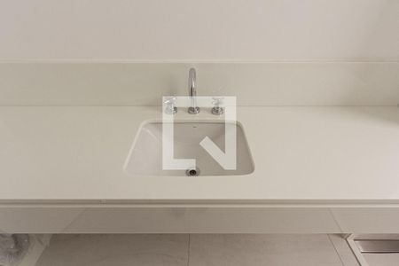 Apartamento à venda com 374m², 5 quartos e 5 vagasBanheiro da Suíte 4