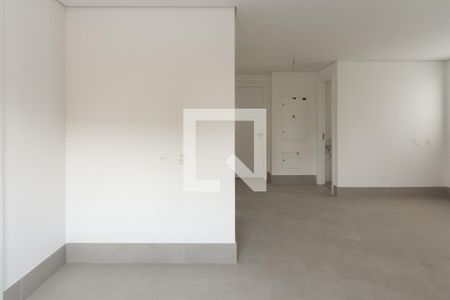 Apartamento à venda com 374m², 5 quartos e 5 vagas Apartamento à venda com 374m², 5 quartos e 5 vagasÁrea de Serviço