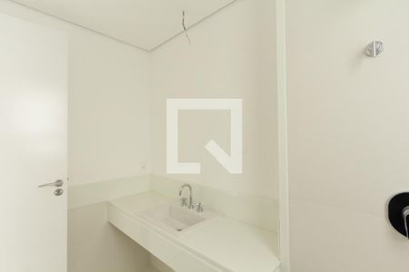 Apartamento à venda com 374m², 5 quartos e 5 vagas Apartamento à venda com 374m², 5 quartos e 5 vagasBanheiro da Suíte 1