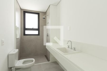Apartamento à venda com 374m², 5 quartos e 5 vagasBanheiro da Suíte 2
