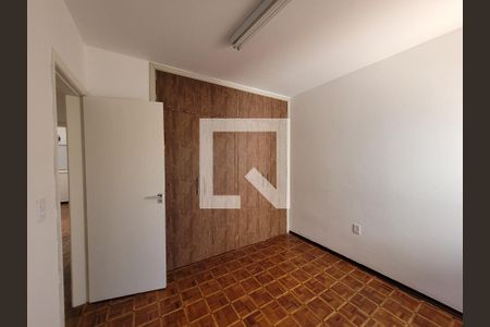 Casa à venda com 188m², 4 quartos e 4 vagas Casa à venda com 188m², 4 quartos e 4 vagasQuarto 1