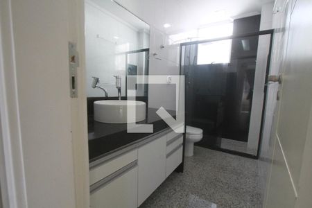 Apartamento à venda com 147m², 3 quartos e 1 vagaBanheiro Suite