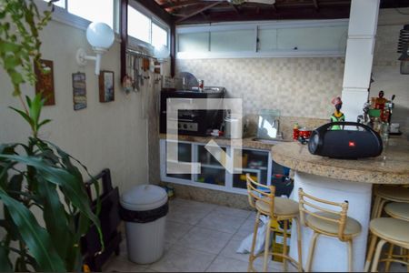 Casa de condomínio à venda com 120m², 4 quartos e 4 vagasÁrea Gourmet 