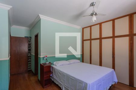 Casa à venda com 139m², 3 quartos e 2 vagas Casa à venda com 139m², 3 quartos e 2 vagasQuarto 3 - Suíte