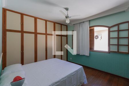 Casa à venda com 139m², 3 quartos e 2 vagas Casa à venda com 139m², 3 quartos e 2 vagasQuarto 3 - Suíte