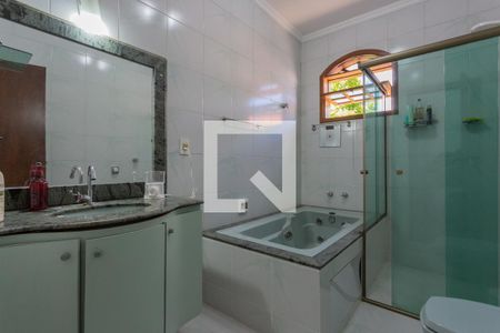 Casa à venda com 139m², 3 quartos e 2 vagas Casa à venda com 139m², 3 quartos e 2 vagasBanheiro da Suíte