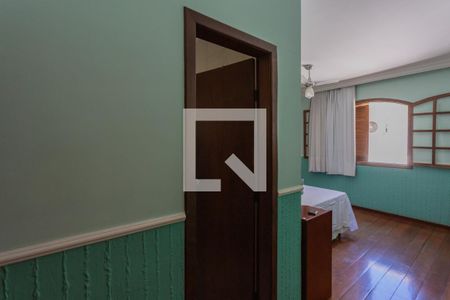 Casa à venda com 139m², 3 quartos e 2 vagas Casa à venda com 139m², 3 quartos e 2 vagasQuarto 3 - Suíte