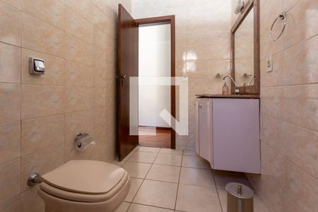 Casa à venda com 139m², 3 quartos e 2 vagas Casa à venda com 139m², 3 quartos e 2 vagasBanheiro