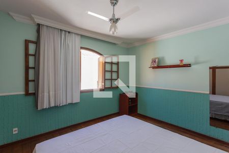 Casa à venda com 139m², 3 quartos e 2 vagas Casa à venda com 139m², 3 quartos e 2 vagasQuarto 3 - Suíte