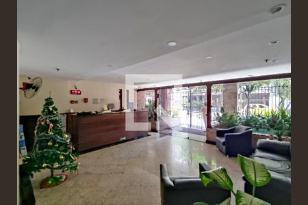 Apartamento à venda com 67m², 2 quartos e 1 vagaFachada e portaria