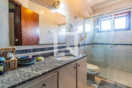 Casa de condomínio à venda com 190m², 3 quartos e 2 vagas Casa de condomínio à venda com 190m², 3 quartos e 2 vagasBanheiro social