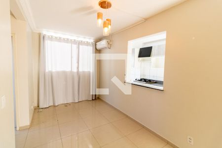 Sala de apartamento à venda com 2 quartos, 44m² em Glória, Porto Alegre