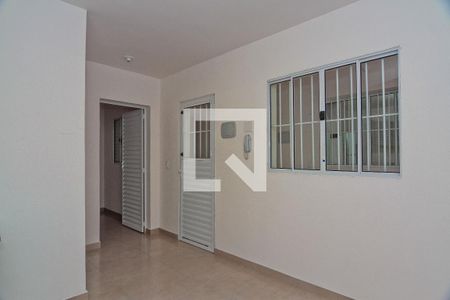 Sala de kitnet/studio para alugar com 1 quarto, 30m² em Jardim do Tiro, São Paulo