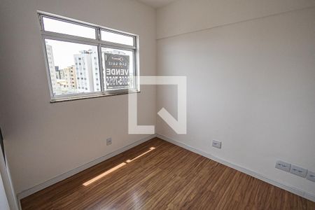 Apartamento à venda com 80m², 2 quartos e 2 vagasQuarto 2