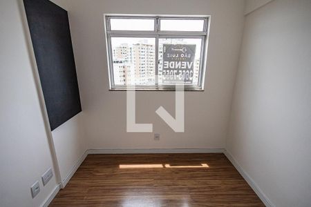 Apartamento à venda com 80m², 2 quartos e 2 vagasQuarto 2