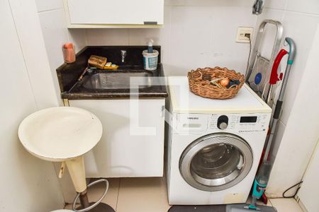 Apartamento à venda com 238m², 3 quartos e 2 vagas Apartamento à venda com 238m², 3 quartos e 2 vagasÁrea de Serviço