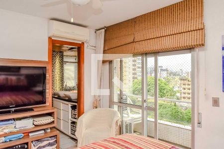 Apartamento à venda com 238m², 3 quartos e 2 vagas Apartamento à venda com 238m², 3 quartos e 2 vagasSuíte