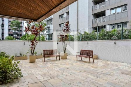 Apartamento à venda com 238m², 3 quartos e 2 vagas Apartamento à venda com 238m², 3 quartos e 2 vagasÁrea comum