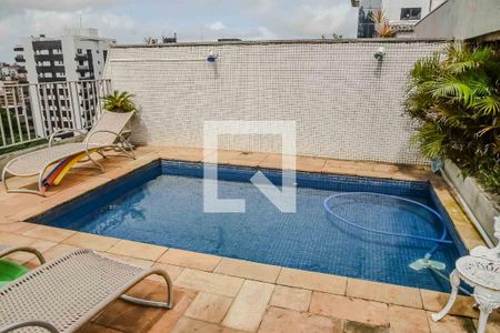 Apartamento à venda com 238m², 3 quartos e 2 vagas Apartamento à venda com 238m², 3 quartos e 2 vagasCobertura/Piscina