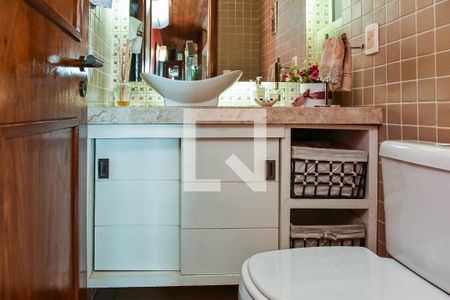 Apartamento à venda com 238m², 3 quartos e 2 vagas Apartamento à venda com 238m², 3 quartos e 2 vagasLavabo