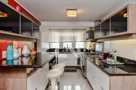 Apartamento à venda com 238m², 3 quartos e 2 vagas Apartamento à venda com 238m², 3 quartos e 2 vagasCozinha