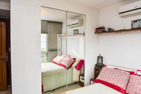 Apartamento à venda com 238m², 3 quartos e 2 vagas Apartamento à venda com 238m², 3 quartos e 2 vagasQuarto 1