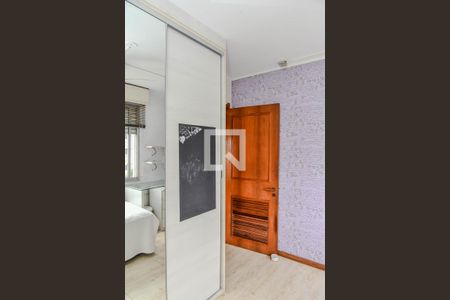 Apartamento à venda com 238m², 3 quartos e 2 vagas Apartamento à venda com 238m², 3 quartos e 2 vagasQuarto 3