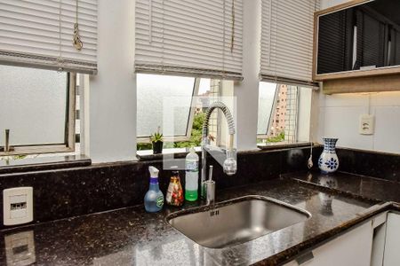 Apartamento à venda com 238m², 3 quartos e 2 vagas Apartamento à venda com 238m², 3 quartos e 2 vagasCozinha