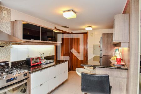 Apartamento à venda com 238m², 3 quartos e 2 vagas Apartamento à venda com 238m², 3 quartos e 2 vagasCozinha