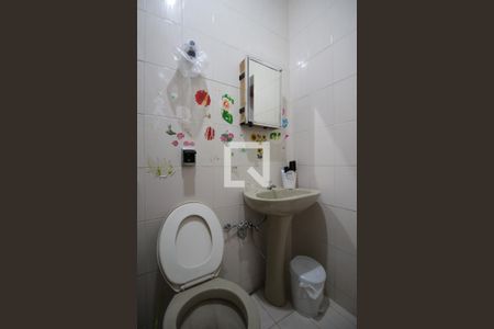 Casa à venda com 280m², 4 quartos e 5 vagasBanheiro da Suite