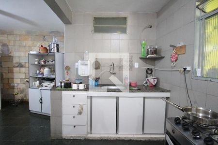 Casa à venda com 280m², 4 quartos e 5 vagasCozinha