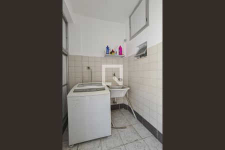 Casa à venda com 70m², 3 quartos e 1 vagaÁrea de Serviço