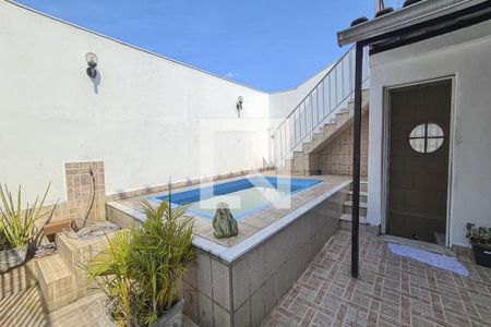 Casa à venda com 70m², 3 quartos e 1 vagaPiscina