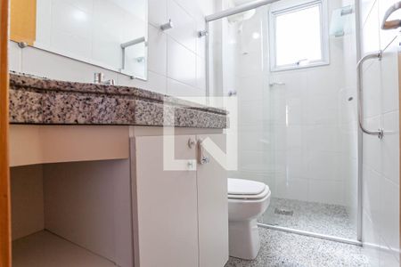 Apartamento à venda com 117m², 4 quartos e 2 vagas Apartamento à venda com 117m², 4 quartos e 2 vagasBanheiro da suíte