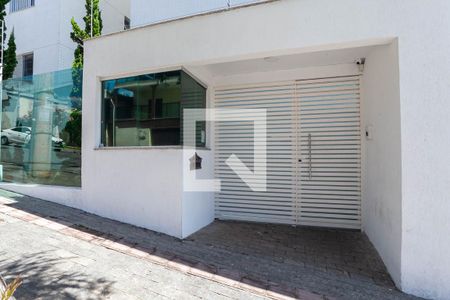 Apartamento à venda com 117m², 4 quartos e 2 vagas Apartamento à venda com 117m², 4 quartos e 2 vagasFachada