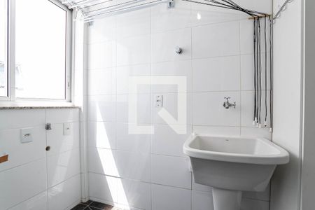 Apartamento à venda com 117m², 4 quartos e 2 vagas Apartamento à venda com 117m², 4 quartos e 2 vagasÁrea de serviço