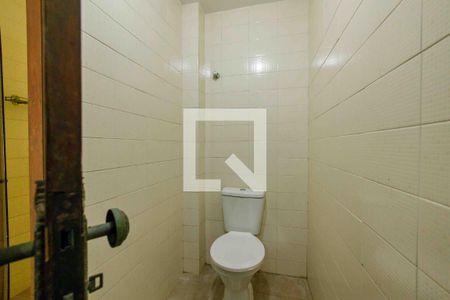 Casa de condomínio à venda com 900m², 6 quartos e 3 vagasBanheiro Quintal